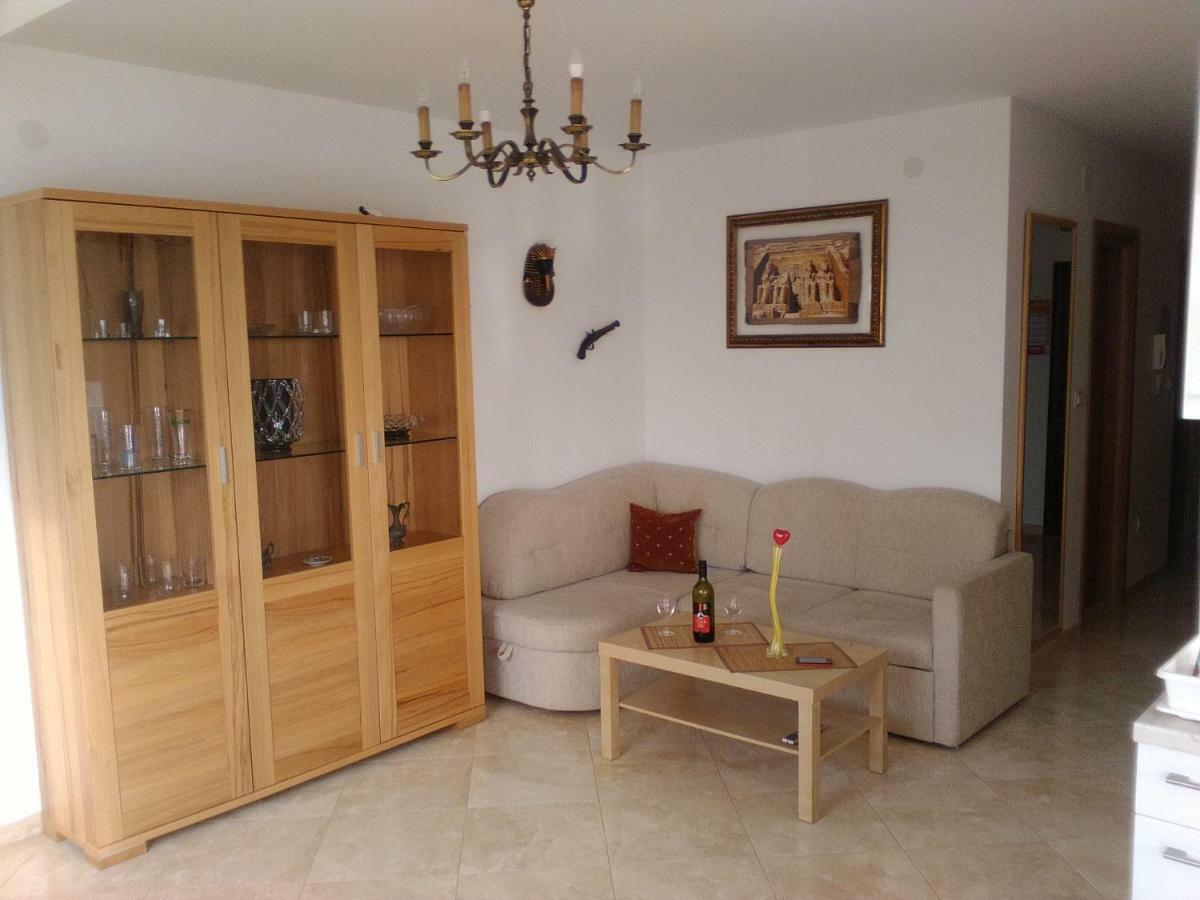 וודיצה Apartament M & E מראה חיצוני תמונה